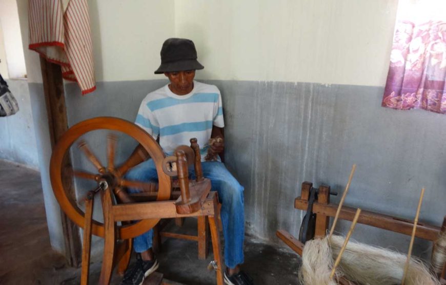 Akory Aby* (*How are you)