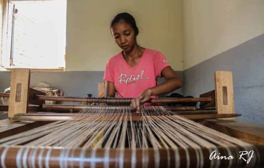 Inmersión en el pueblo de Manandona