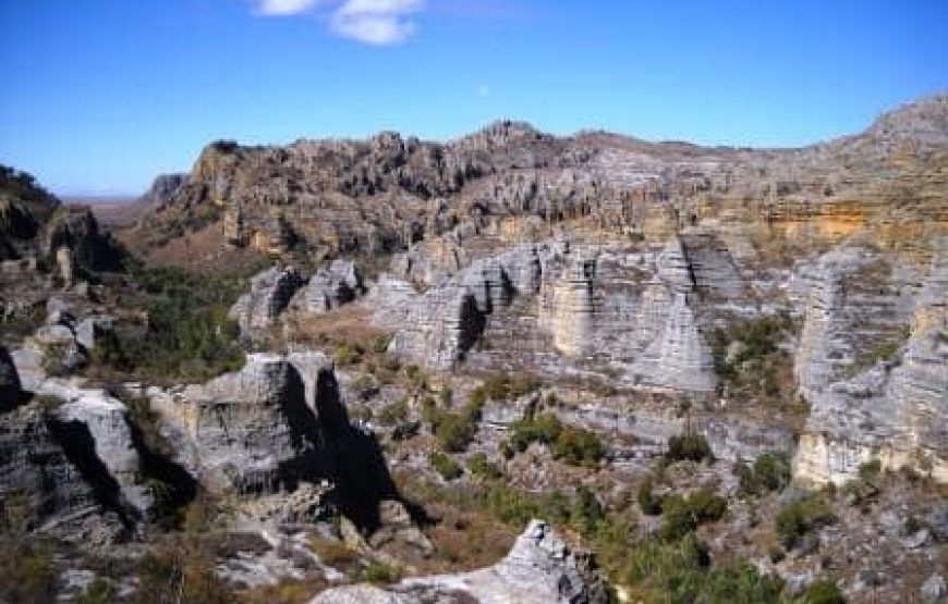 Découvrir la Nationale 7 et finir en beauté devant une mer turquoise