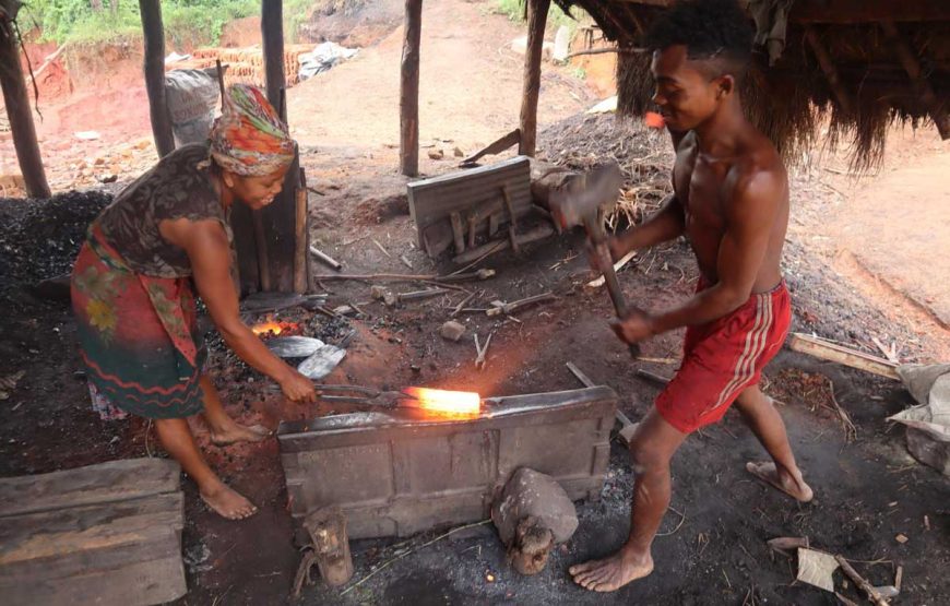 Madagasikara Tsara Be* (*Madagascar The Beautiful)