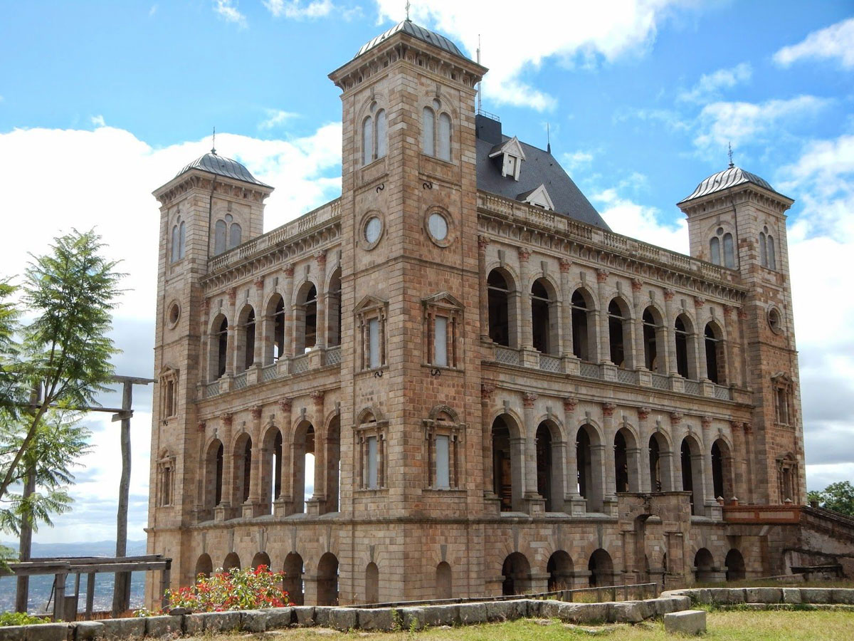 Jour 2 : Découverte de la ville d’Antananarivo