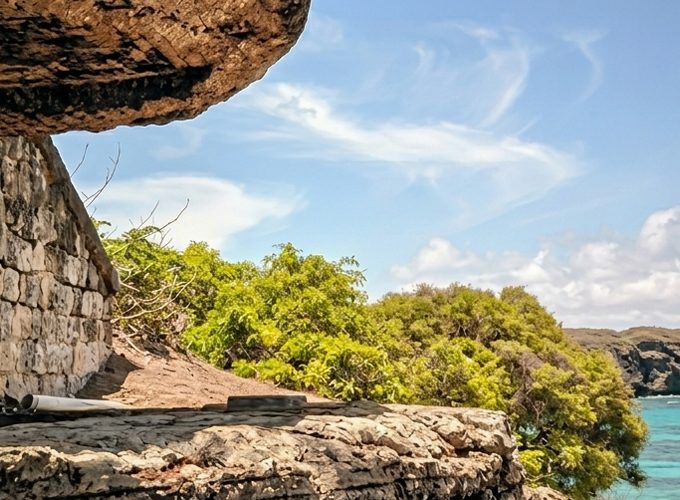 Antakarana traditions & Tropical Escape